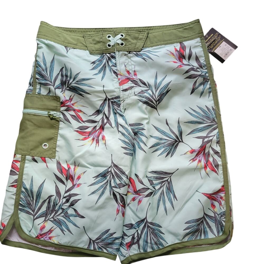 Art class size 18 boys swim bottoms/trunks green leaf pattern